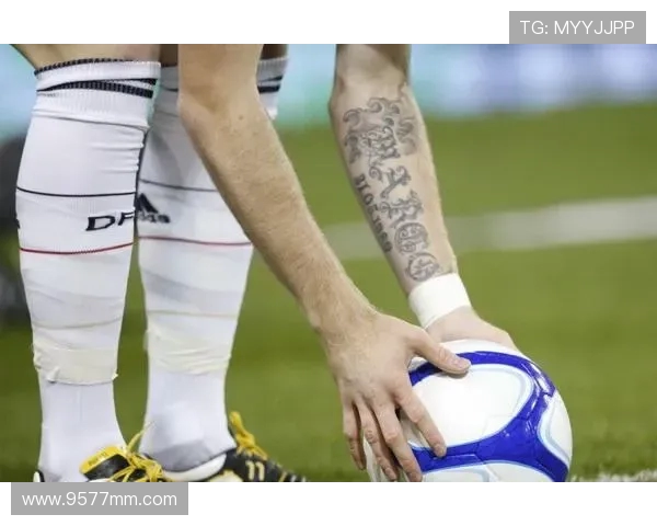 德甲球员纹身文化：球队图腾与球员精神图样