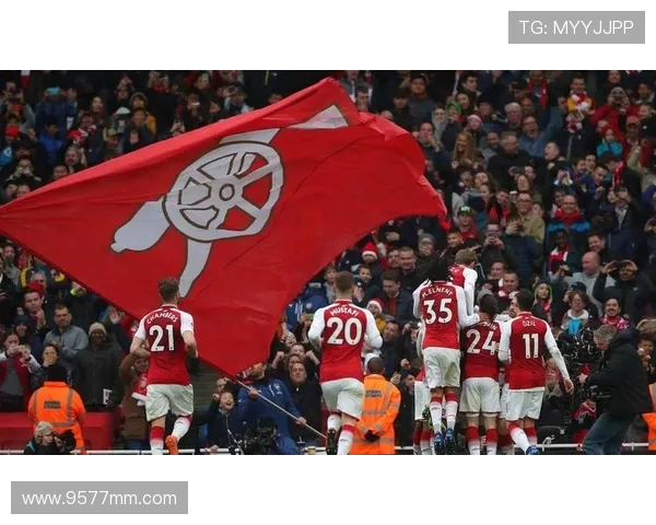 埃泽社媒分享足总杯精彩瞬间赛场上的平静与助攻的完美结合