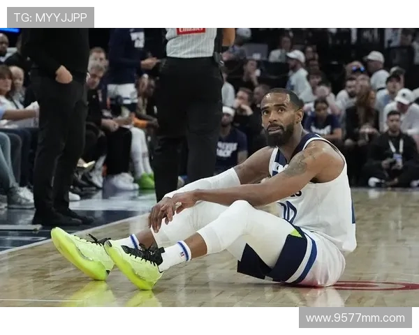 康利重返明尼苏达森林狼签约至赛季结束交易经历引人关注